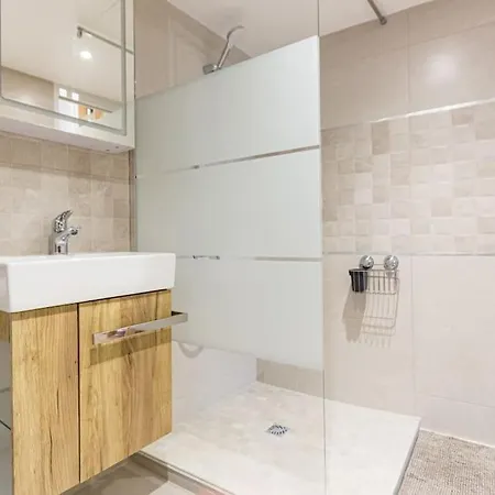 T1 Mezzanine Neuf Clim N•5 - Centre アパート モンペリエ